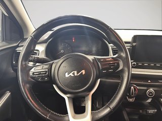 Kia Rio 5-door LX+ 2023 à Montréal, Québec - 2 - w320h240px