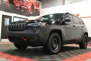 2019 Jeep Cherokee Trailhawk*JAMAIS ACCIDENTÉ* in Quebec, Quebec - 4 - w320h240px