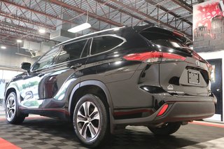 Toyota Highlander XLE*TOIT OUVRANT* 2022 à Québec, Québec - 6 - w320h240px