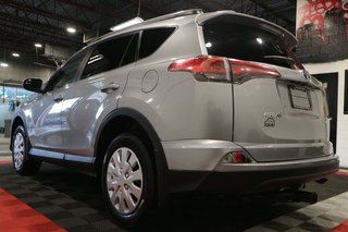 2017 Toyota RAV4 LE AWD*JAMAIS ACCIDENTÉ* in Quebec, Quebec - 6 - w320h240px