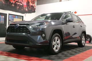 Toyota RAV4 Hybrid XLE*JAMAIS ACCIDENTÉ* 2019 à Québec, Québec - 4 - w320h240px