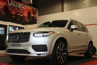 Volvo XC90 Momentum*TOIT PANORAMIQUE* 2022 à Québec, Québec - 4 - w320h240px