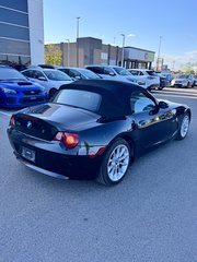 2003 BMW Z4 2.5i in Montreal, Quebec - 2 - w320h240px