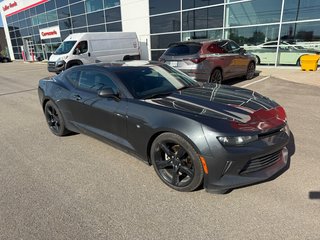 2017 Chevrolet Camaro 1LT in , Quebec - 5 - w320h240px