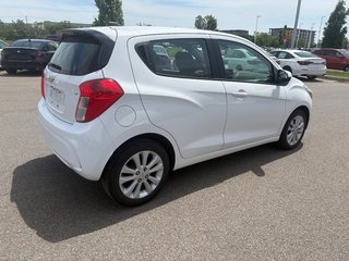 Chevrolet Spark LT 2017 à Lachenaie, Québec - 4 - w320h240px