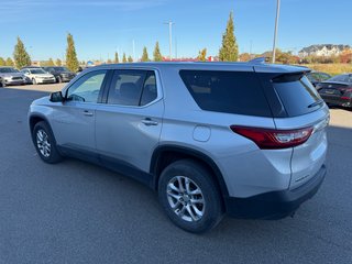 2019 Chevrolet Traverse LS/FWD/JAMAIS ACCIDENTÉ in Lachenaie, Quebec - 3 - w320h240px