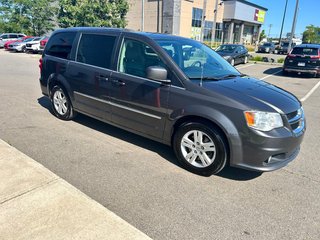 Dodge Grand Caravan Crew Plus 2017 à , Québec - 4 - w320h240px