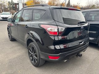 2017 Ford Escape SE in Montréal, Quebec - 4 - w320h240px
