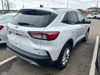 2022 Ford Escape SE Hybrid in Lachenaie, Quebec - 4 - w320h240px