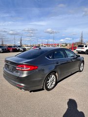 2017 Ford Fusion SE in Lachenaie, Quebec - 5 - w320h240px