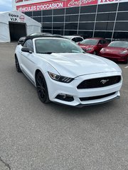 2015 Ford Mustang V6 in Lachenaie, Quebec - 3 - w320h240px