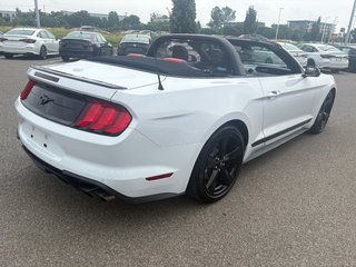 2022 Ford Mustang PREMIUM in Lachenaie, Quebec - 3 - w320h240px