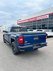 2017 GMC Sierra 1500 SLE in Lachenaie, Quebec - 3 - w320h240px