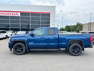 2017 GMC Sierra 1500 SLE in Lachenaie, Quebec - 2 - w320h240px