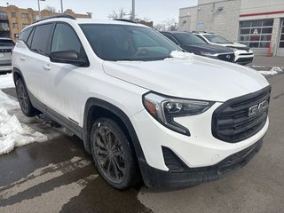 2020 GMC Terrain SLE in Montréal, Quebec - 2 - w320h240px