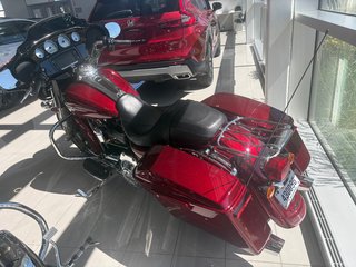 2016 Harley-Davidson Street Glide FLHXS in Montreal, Quebec - 6 - w320h240px