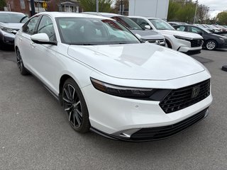 Honda Accord Hybrid Touring 2023 à Montréal, Québec - 2 - w320h240px