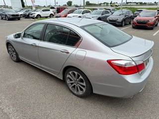 Honda Accord Sedan Sport/JAMAIS ACCIDENTÉ/17 DOSSIERS ENTRETIENT 2013 à Lachenaie, Québec - 3 - w320h240px
