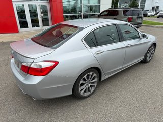 Honda Accord Sedan Sport/JAMAIS ACCIDENTÉ/17 DOSSIERS ENTRETIENT 2013 à Lachenaie, Québec - 5 - w320h240px