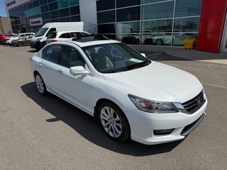 2015 Honda Accord Sedan Touring in Montreal, Quebec - 5 - w320h240px
