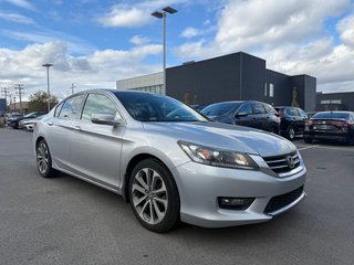 2015 Honda Accord Sedan Sport in Montreal, Quebec - 4 - w320h240px