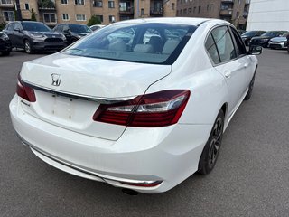 2017 Honda Accord Sedan LX in Montréal, Quebec - 3 - w320h240px