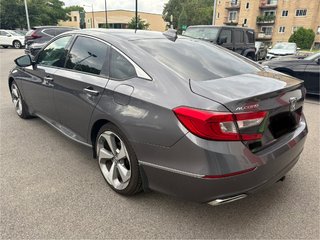 2018 Honda Accord Sedan Touring in Montréal, Quebec - 4 - w320h240px