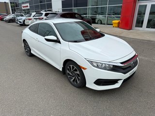 Honda Civic Coupe LX 2017 à Lachenaie, Québec - 4 - w320h240px