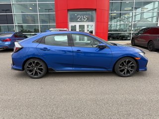 Honda Civic Hatchback Sport Touring/23 DOSSIERS ENTRETIENT 2017 à Montréal, Québec - 6 - w320h240px