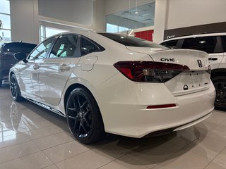 2026 Honda Civic Sedan Hybrid SPORT in Montréal, Quebec - 4 - w320h240px