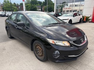 2015 Honda Civic Sedan LX in Montréal, Quebec - 2 - w320h240px