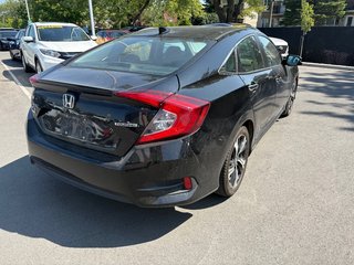 2017 Honda Civic Touring 40 000 km in Montreal, Quebec - 3 - w320h240px