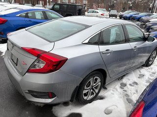 2017 Honda Civic Sedan LX in Montréal, Quebec - 4 - w320h240px