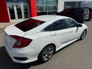 Honda Civic Sedan LX 2017 à Lachenaie, Québec - 6 - w320h240px