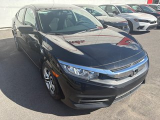 2017 Honda Civic Sedan LX in Montréal, Quebec - 2 - w320h240px