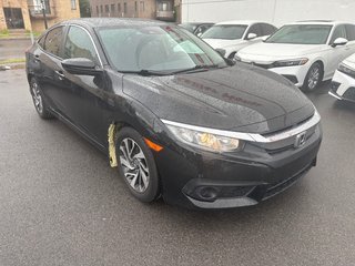 2018 Honda Civic Sedan SE in Montréal, Quebec - 2 - w320h240px