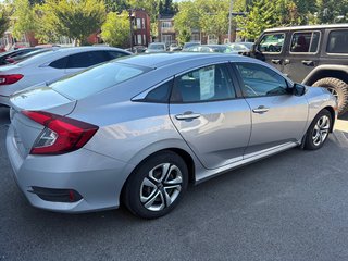 Honda Civic Sedan LX 2018 à Montréal, Québec - 3 - w320h240px
