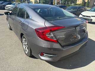 2018 Honda Civic Sedan LX in Montréal, Quebec - 4 - w320h240px