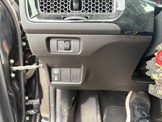 2022 Honda Civic Sedan EX 46 000 km jamais accidenté in Montreal, Quebec - 6 - w320h240px