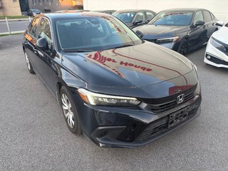 2024 Honda Civic Sedan LX-B in Montréal, Quebec - 2 - w320h240px