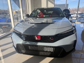 2025 Honda Civic Type R in Montreal, Quebec - 2 - w320h240px
