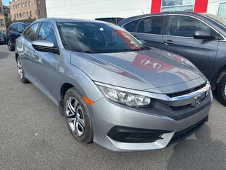 2016 Honda Civic LX in Montréal, Quebec - 2 - w320h240px
