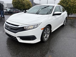 2017 Honda Civic LX  GARANTIE 10 ANS 200 000 KM* I CARPLAY SIEGES CHAUFFANTS I CAMERA in , Quebec - 2 - w320h240px