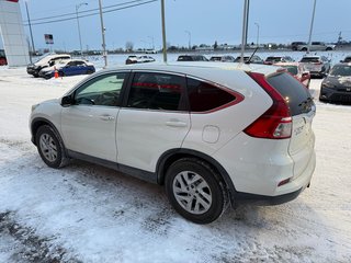 Honda CR-V SE 2015 à , Québec - 3 - w320h240px