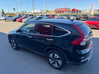 Honda CR-V Touring 2016 à Lachenaie, Québec - 2 - w320h240px