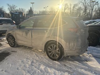 2020 Honda CR-V TOURING in Montréal, Quebec - 4 - w320h240px