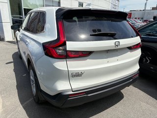 2023 Honda CR-V LX in Montréal, Quebec - 4 - w320h240px