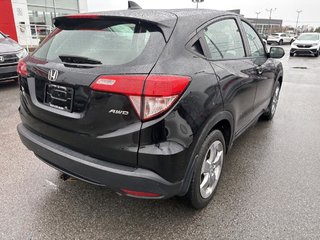 2017 Honda HR-V LX AWD SIEGES CHAUFFANTS I BLUETOOTH I CAMERA  I  MAGS in Montréal, Quebec - 5 - w320h240px