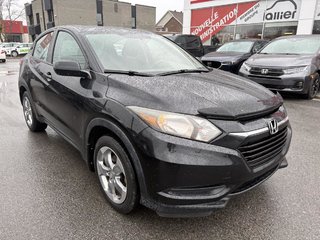 2017 Honda HR-V LX AWD SIEGES CHAUFFANTS I BLUETOOTH I CAMERA  I  MAGS in Montréal, Quebec - 2 - w320h240px