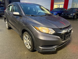 2018 Honda HR-V LX in Montréal, Quebec - 2 - w320h240px